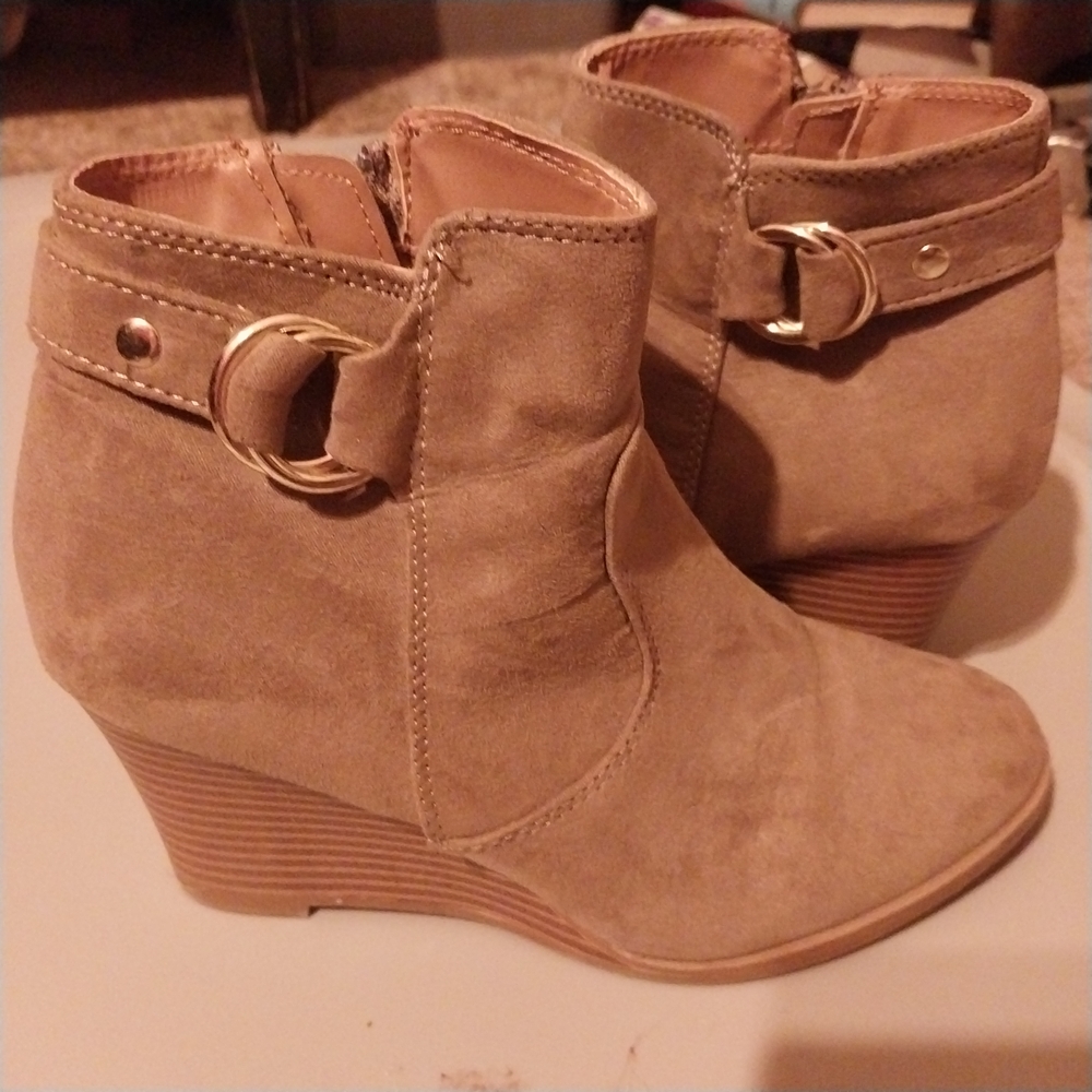 Stylish Tan Wedge Ankle Boots